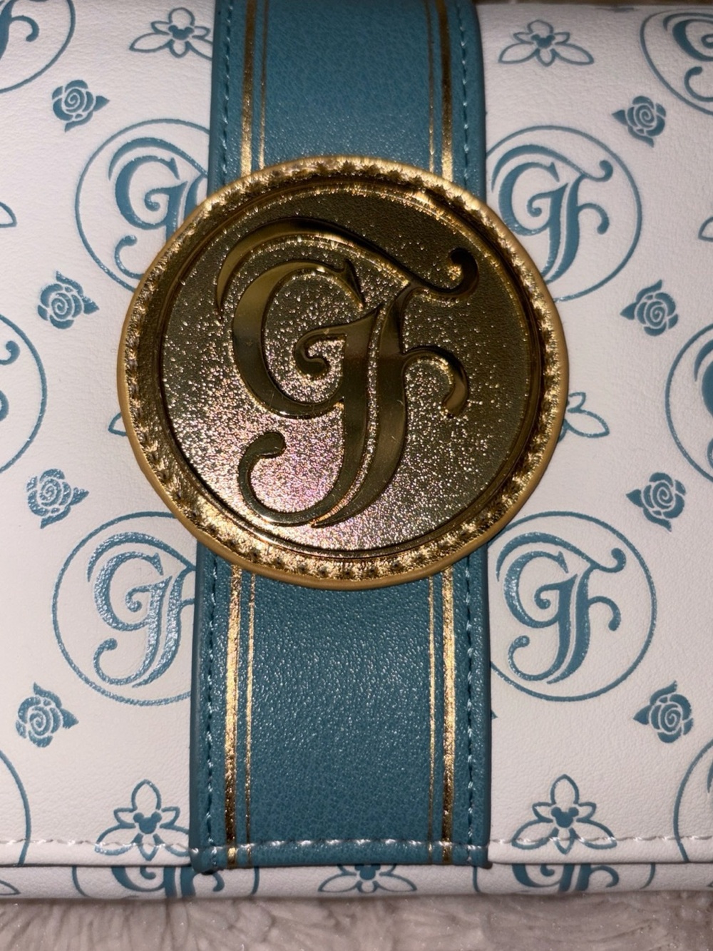NWT Walt Disney World Resorts Grand Floridian Crossbody Chain Link Clutch Purse - Picture 5 of 7